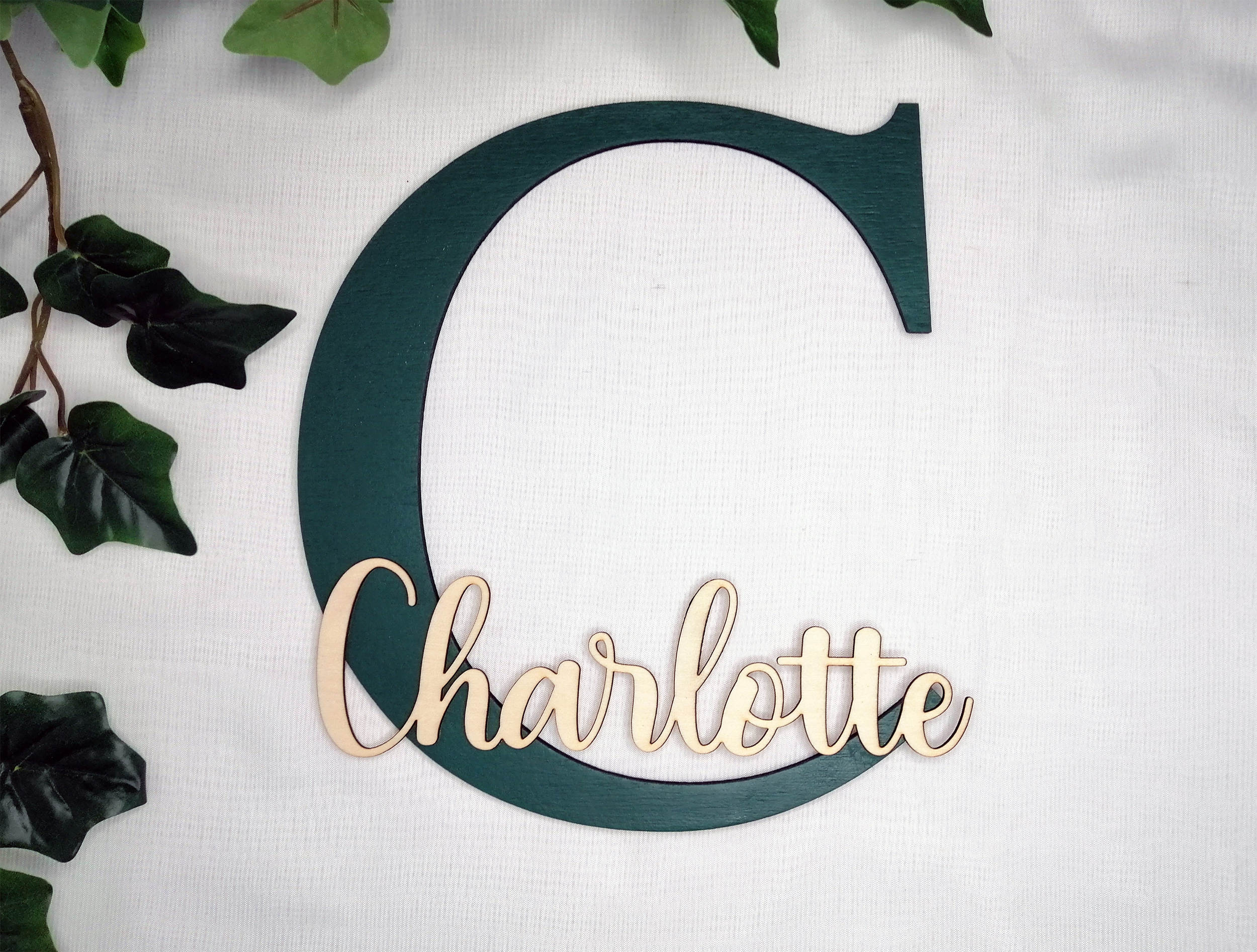 Grande Lettre C en bois avec le prénom Charlotte