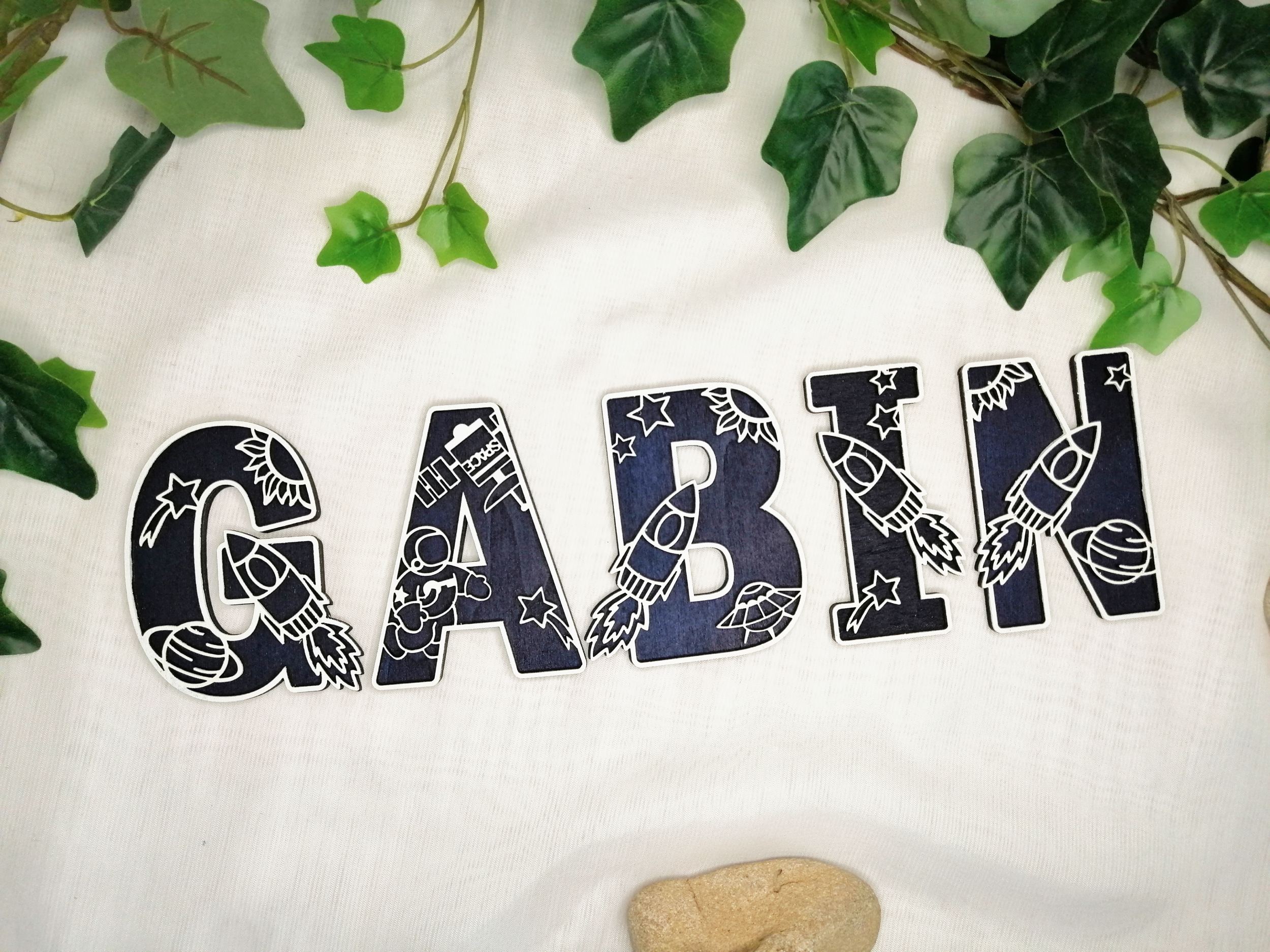 Lettre en bois relief ciel & espace - Fusée Lune Comète Planète