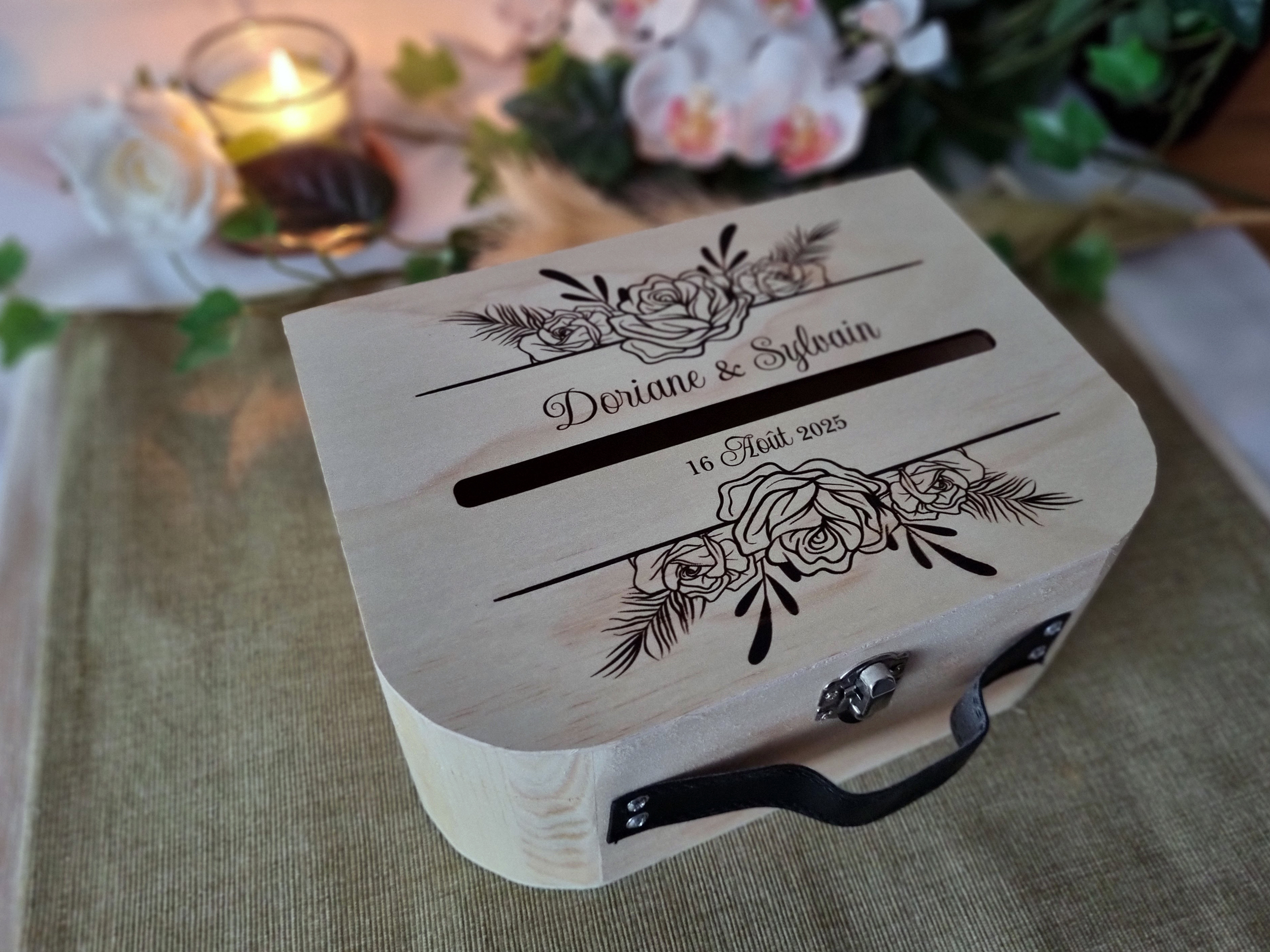 Urne en bois mariage à personnaliser