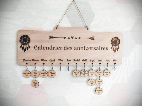 Calendrier perpétuel des anniversaires en bois - Thème Tribal