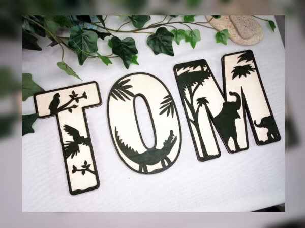 Lettre en bois Jungle Savane - prénom TOM