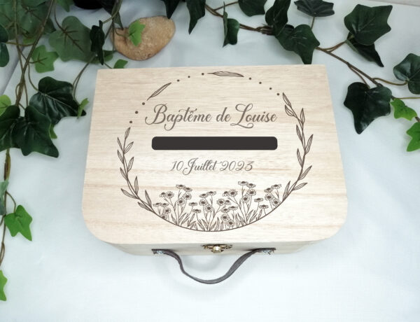 Urne en bois personnalisée pour Baptême