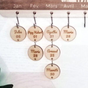 Médaillon en bois pour calendrier des anniversaires